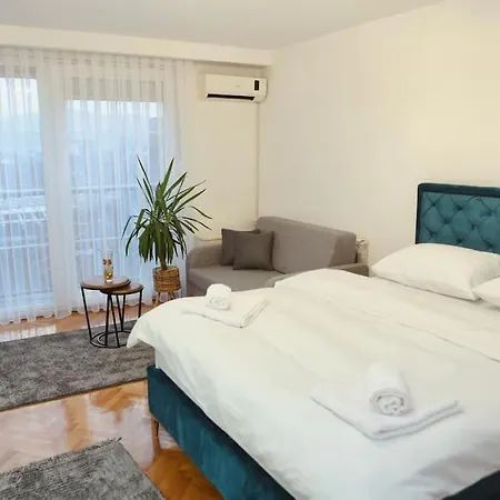 Apartment Carsija *